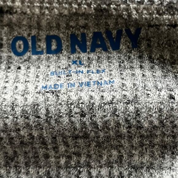 Old Navy Built-In Flex Gray Waffle Henley Long Sleeve Shirt Size XL - Picture 4 of 8